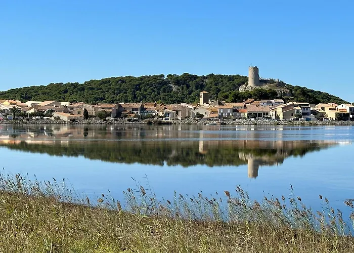 Appartement Spacieux De Plein Pied Avec 2 Chambres, Cuisine, Salon, Terrasse A 2 Minutes De La Plage